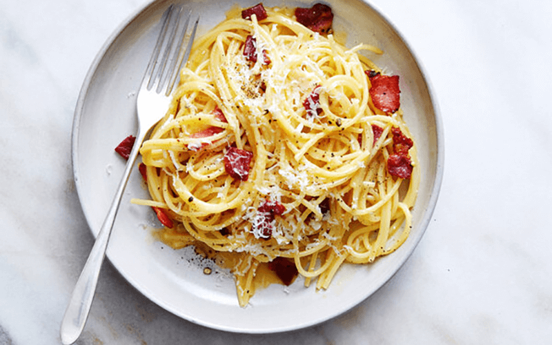 Spaghetti Bacon Carbonara served with Garlic Bread | Shamrock Catering ...