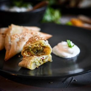 Samosas-de-verduras-con-salsa-de-yogur-y-menta_2-1200×800 Samosas-de-verduras-con-salsa-de-yogur-y-menta_2-1200x800